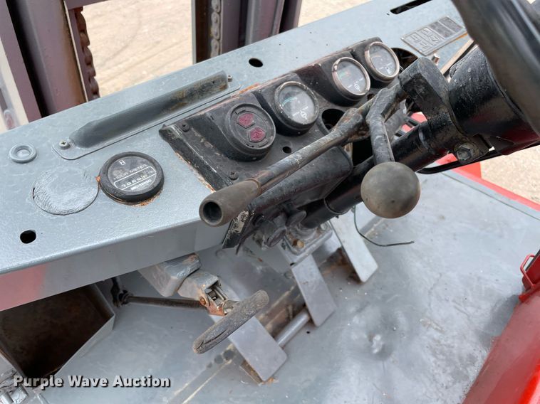 image for item NT9434 Toyota FDU70  forklift