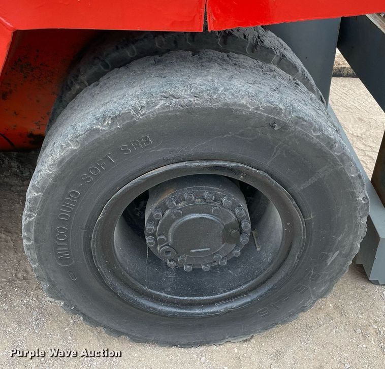 image for item NT9434 Toyota FDU70  forklift