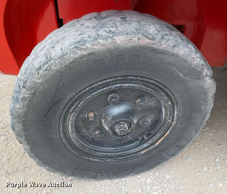 image for item NT9434 Toyota FDU70  forklift