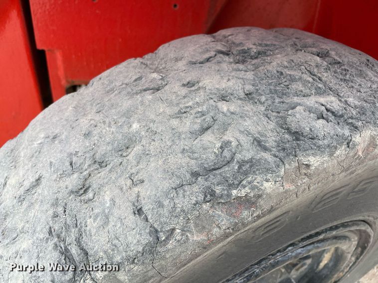 image for item NT9434 Toyota FDU70  forklift