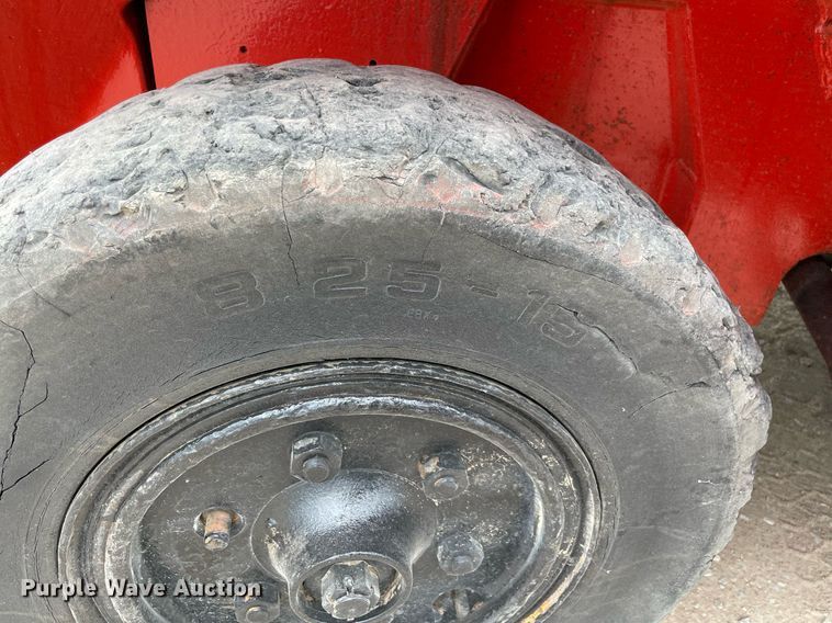 image for item NT9434 Toyota FDU70  forklift