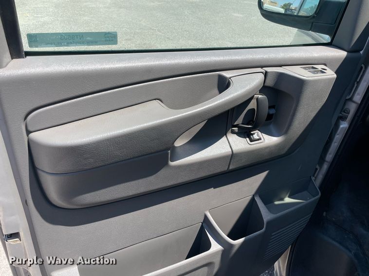 image for item NT9503 2008 Chevrolet Express 3500