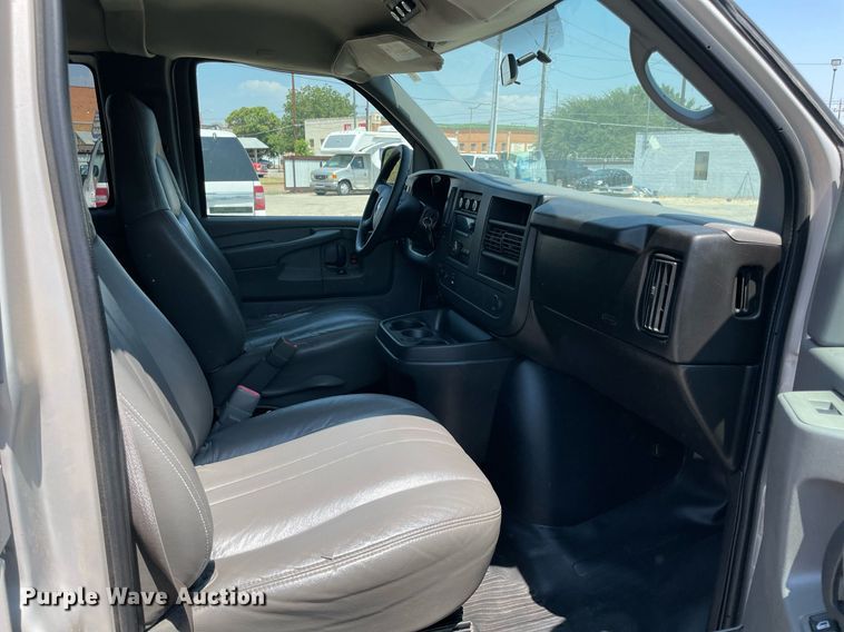 image for item NT9503 2008 Chevrolet Express 3500