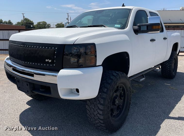 image for item NT9504 2009 Chevrolet Silverado 1500  Crew Cab pickup truck