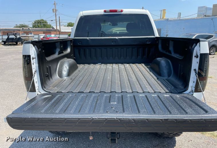 image for item NT9504 2009 Chevrolet Silverado 1500  Crew Cab pickup truck