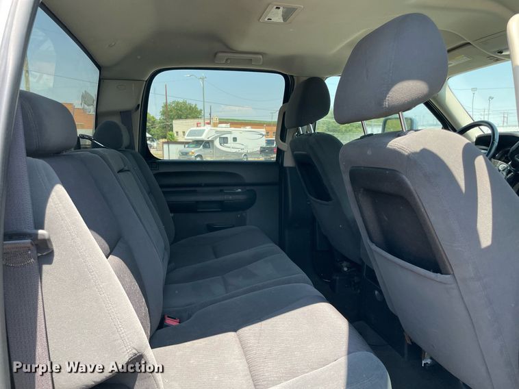 image for item NT9504 2009 Chevrolet Silverado 1500  Crew Cab pickup truck