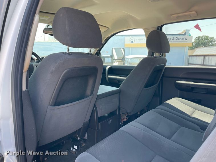 image for item NT9504 2009 Chevrolet Silverado 1500  Crew Cab pickup truck