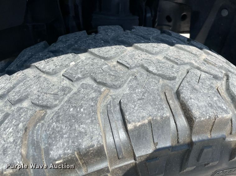 image for item NT9504 2009 Chevrolet Silverado 1500  Crew Cab pickup truck