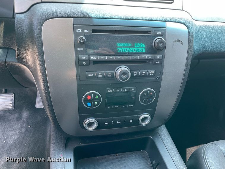 image for item NT9505 2007 Chevrolet Suburban  SUV