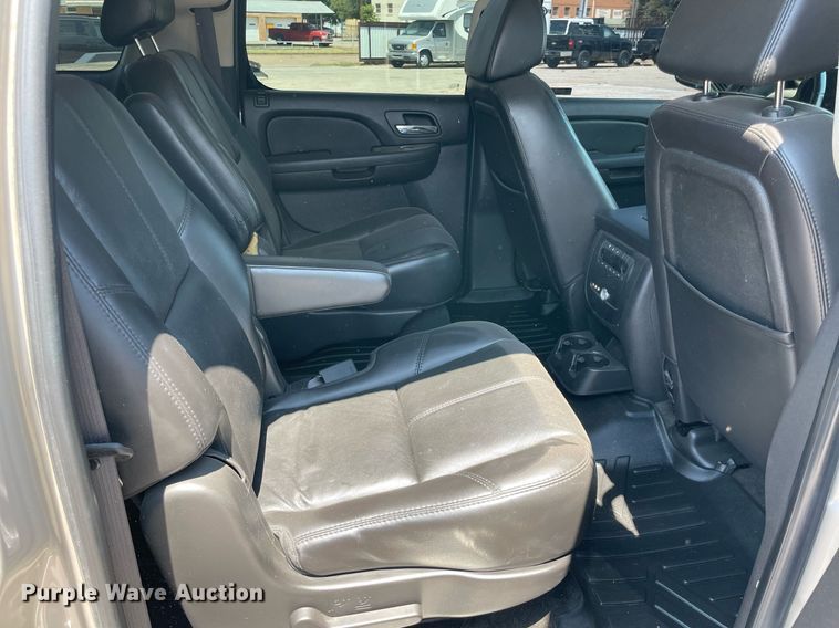 image for item NT9505 2007 Chevrolet Suburban  SUV