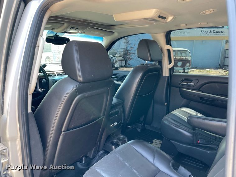 image for item NT9505 2007 Chevrolet Suburban  SUV