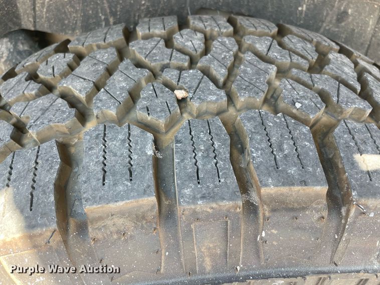 image for item NT9505 2007 Chevrolet Suburban  SUV