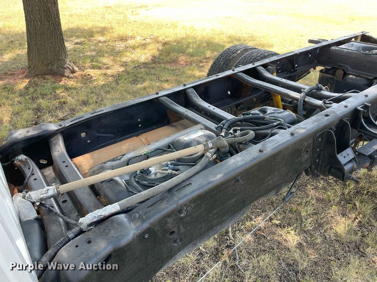 image for item NT9507 2007 Chevrolet Silverado 3500HD  pickup truck cab and chassis