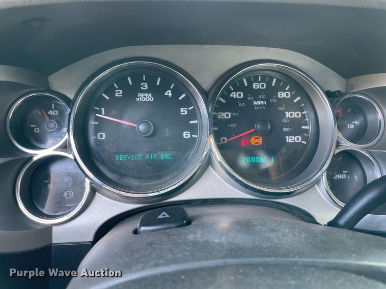 image for item NT9507 2007 Chevrolet Silverado 3500HD  pickup truck cab and chassis