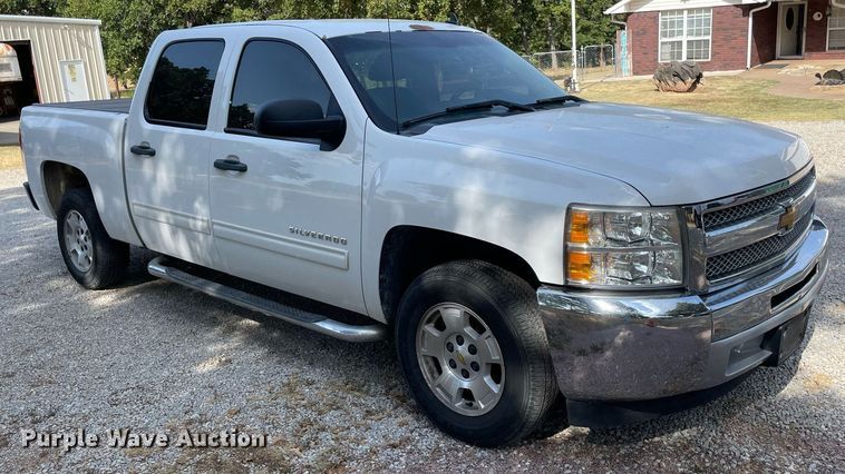 image for item NT9529 2013 Chevrolet Silverado 1500 LT  Crew Cab pickup truck