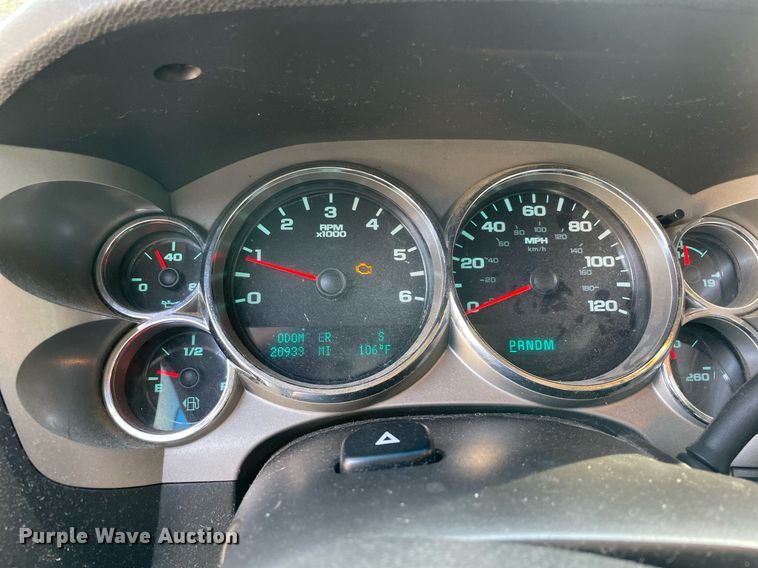 image for item NT9529 2013 Chevrolet Silverado 1500 LT  Crew Cab pickup truck