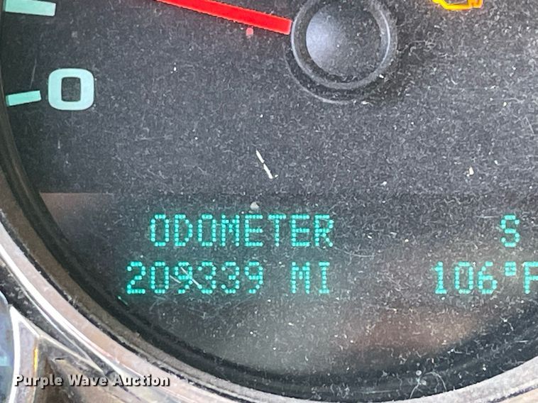 image for item NT9529 2013 Chevrolet Silverado 1500 LT  Crew Cab pickup truck