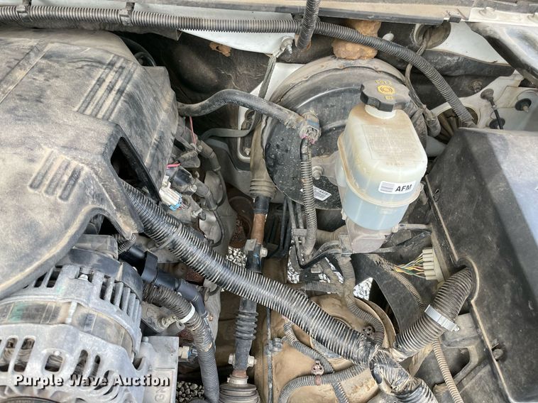 image for item NT9529 2013 Chevrolet Silverado 1500 LT  Crew Cab pickup truck