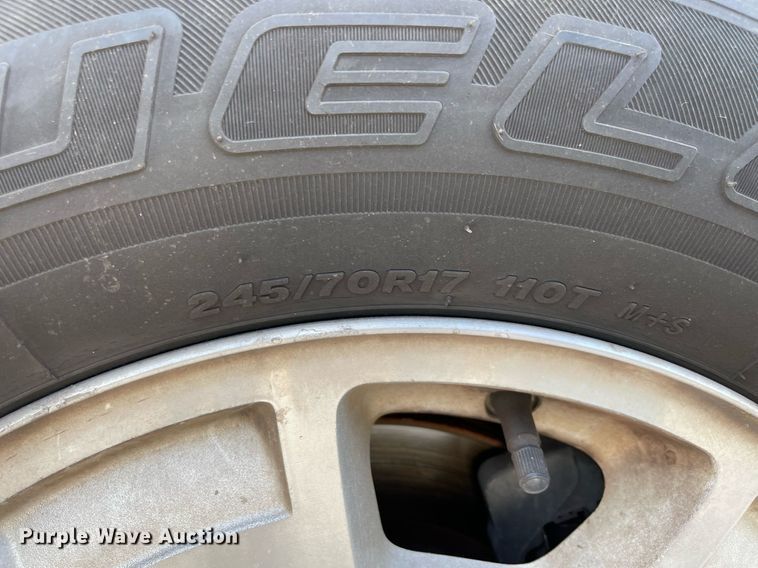 image for item NT9529 2013 Chevrolet Silverado 1500 LT  Crew Cab pickup truck