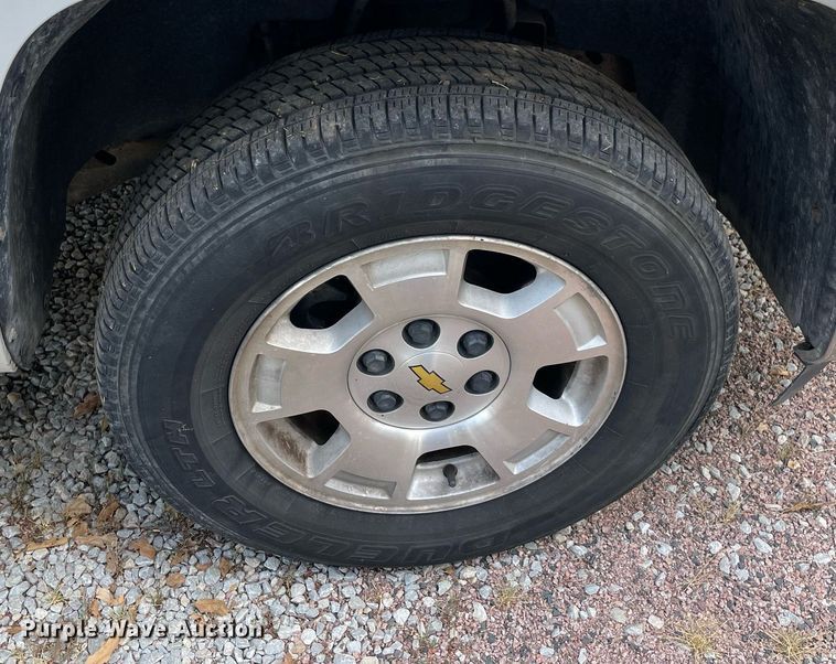 image for item NT9529 2013 Chevrolet Silverado 1500 LT  Crew Cab pickup truck