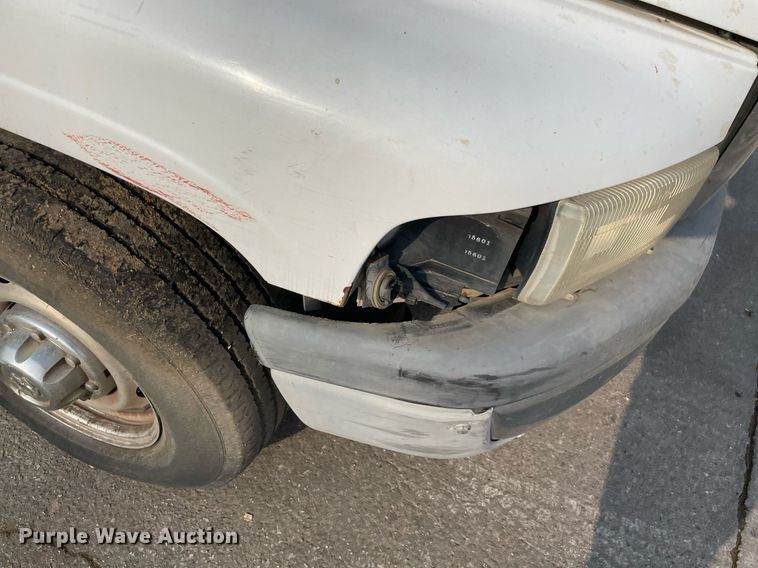 image for item NT9531 2001 Dodge Ram 2500  Quad Cab pickup truck