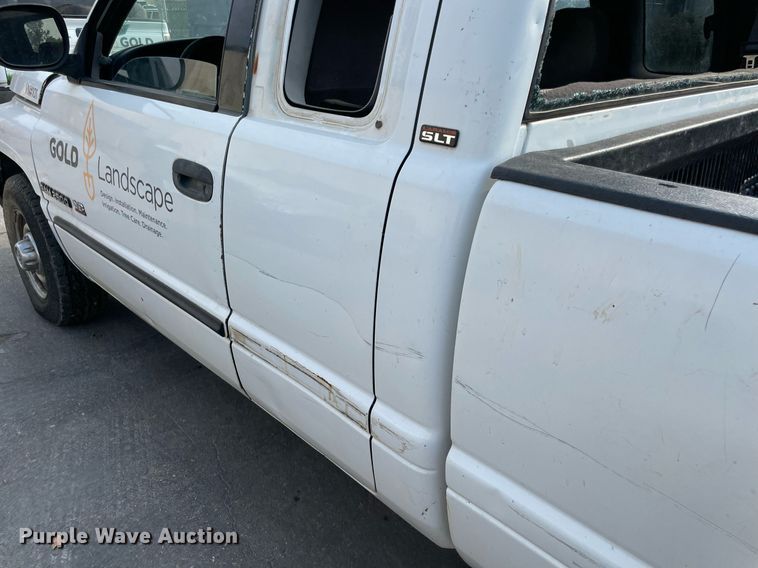 image for item NT9531 2001 Dodge Ram 2500  Quad Cab pickup truck