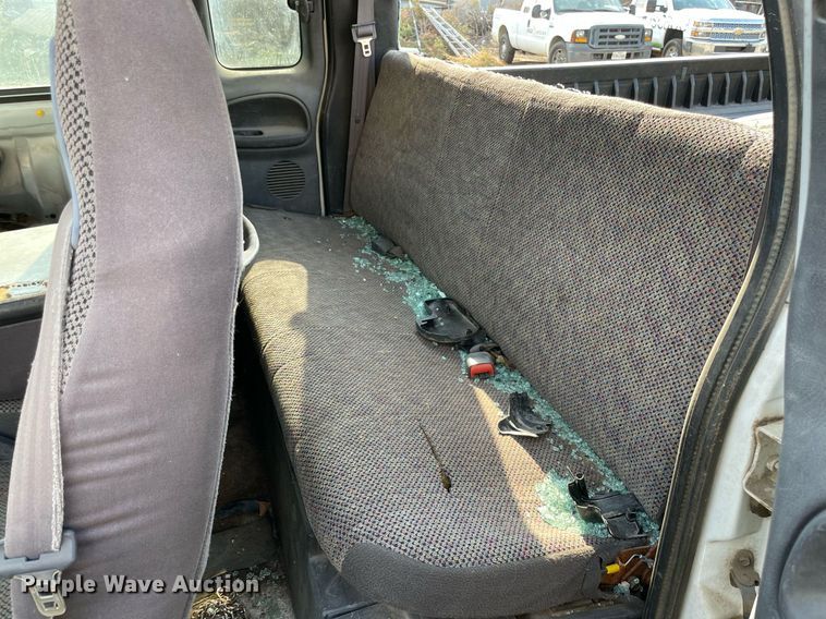 image for item NT9531 2001 Dodge Ram 2500  Quad Cab pickup truck