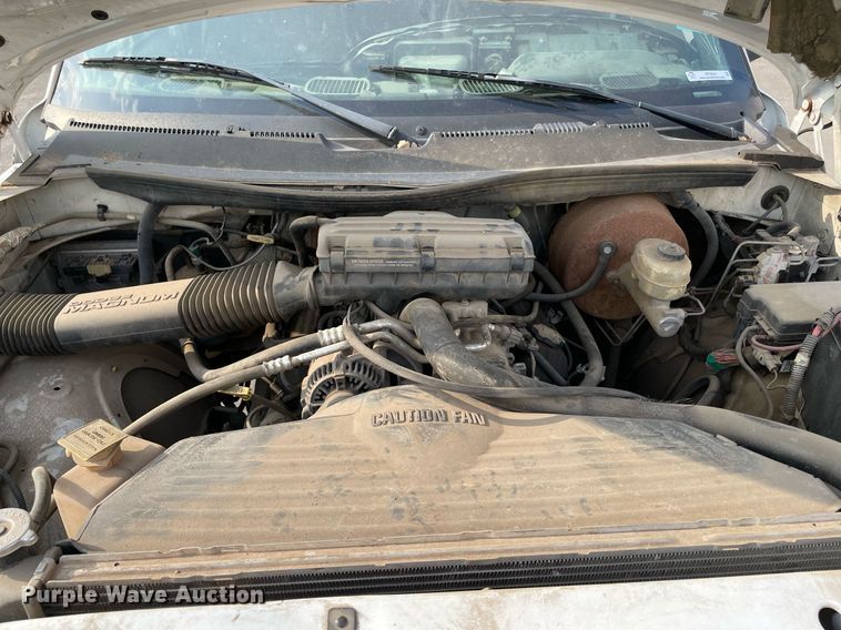 image for item NT9531 2001 Dodge Ram 2500  Quad Cab pickup truck