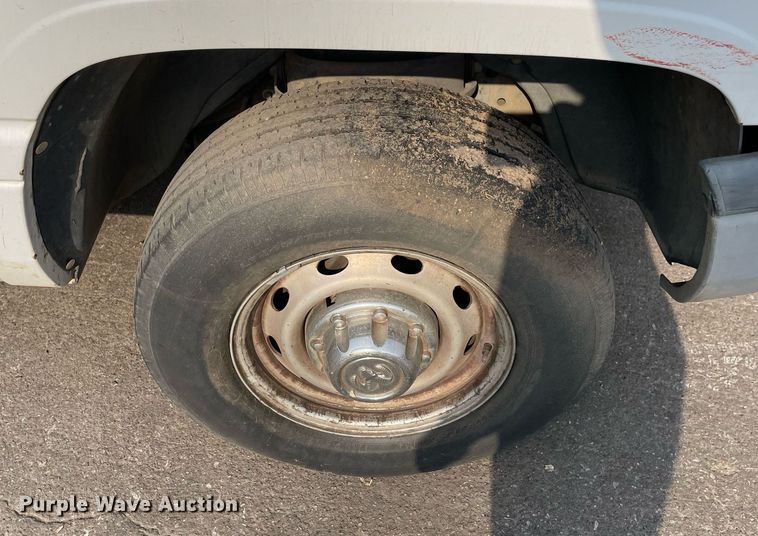 image for item NT9531 2001 Dodge Ram 2500  Quad Cab pickup truck