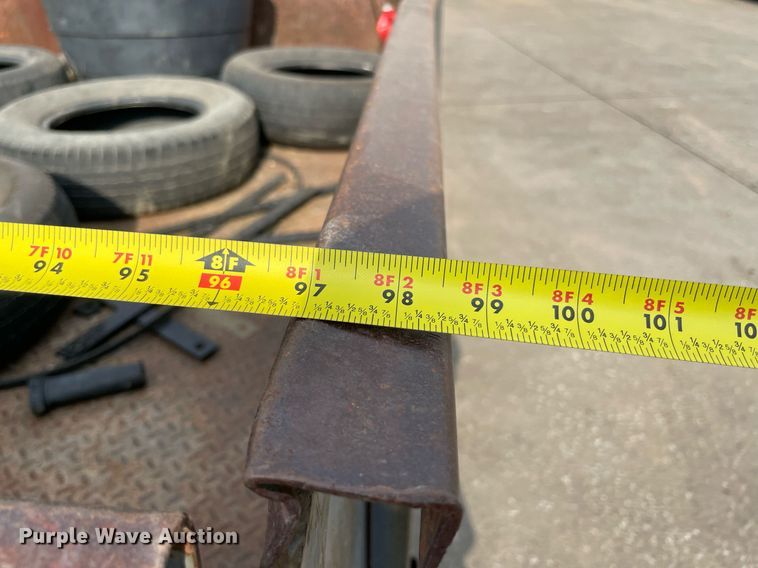 image for item NT9532 2007 Ford  F350 Super Duty  Crew Cab flatbed pickup truck