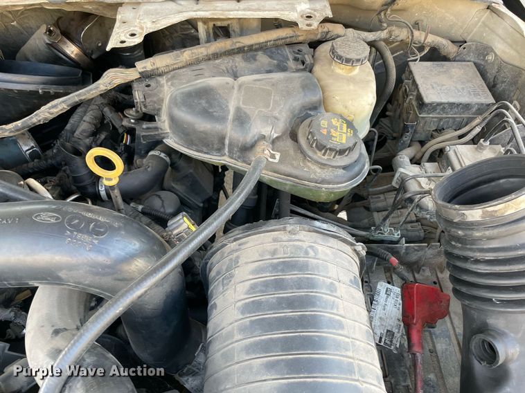 image for item NT9532 2007 Ford  F350 Super Duty  Crew Cab flatbed pickup truck