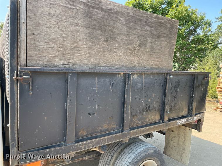 image for item NT9533 2001 Dodge Ram 3500  Quad Cab flatbed pickup truck