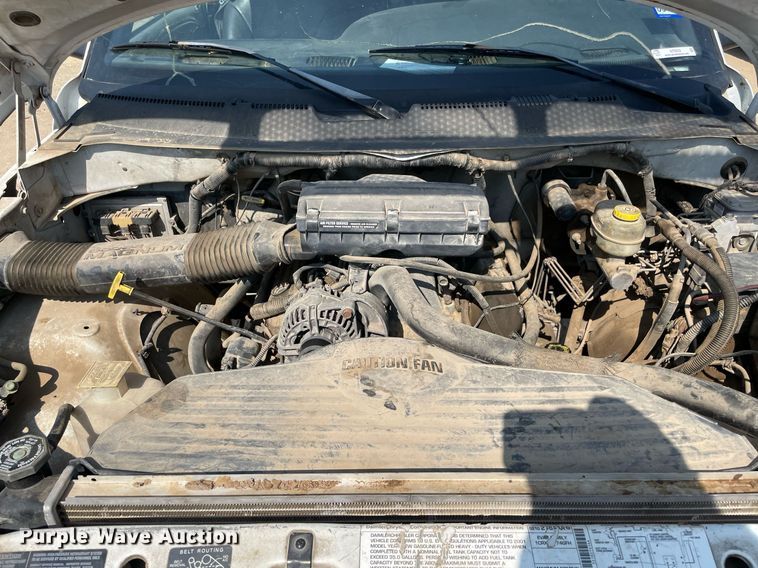 image for item NT9533 2001 Dodge Ram 3500  Quad Cab flatbed pickup truck