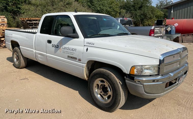 image for item NT9534 2002 Dodge Ram 2500  Quad Cab pickup truck
