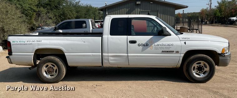 image for item NT9534 2002 Dodge Ram 2500  Quad Cab pickup truck