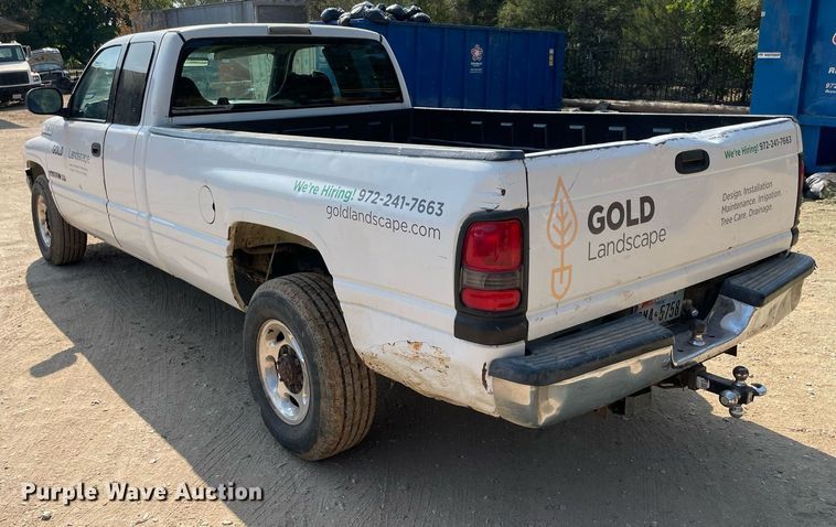 image for item NT9534 2002 Dodge Ram 2500  Quad Cab pickup truck