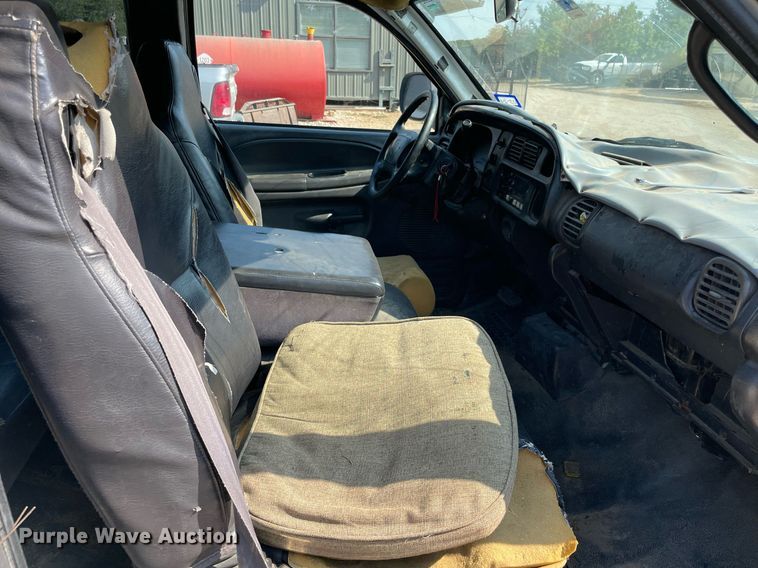 image for item NT9534 2002 Dodge Ram 2500  Quad Cab pickup truck