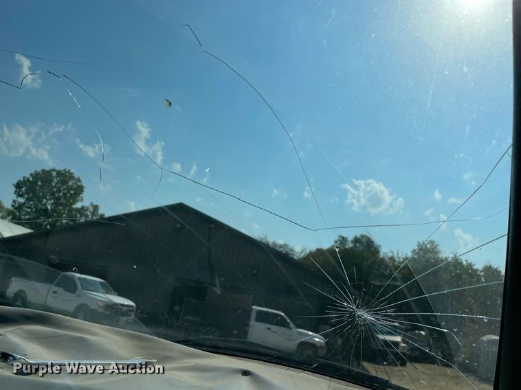 image for item NT9534 2002 Dodge Ram 2500  Quad Cab pickup truck