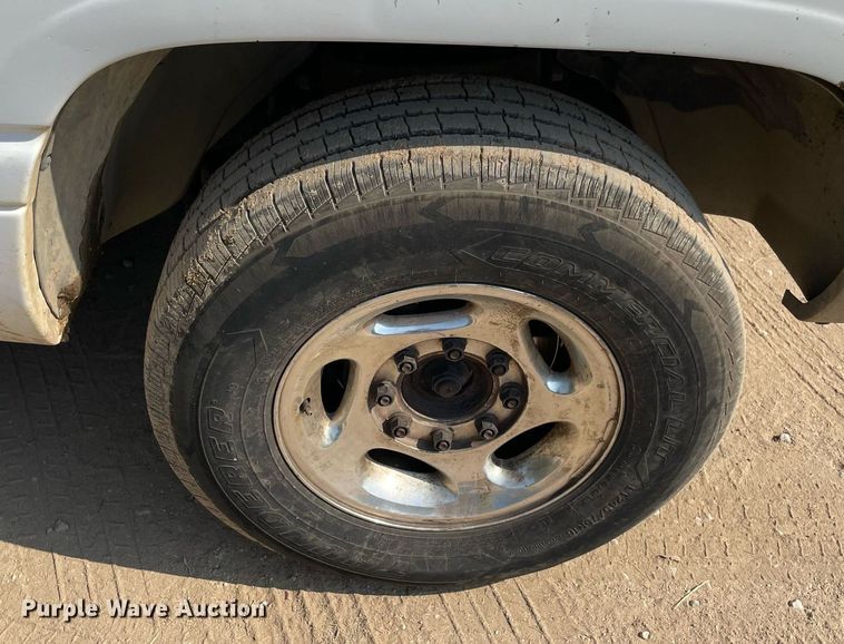 image for item NT9534 2002 Dodge Ram 2500  Quad Cab pickup truck