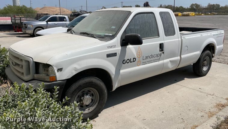 image for item NT9536 2002  Ford F250 Super Duty  SuperCab pickup truck