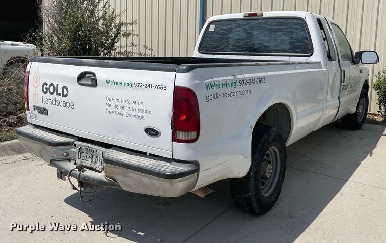 image for item NT9536 2002  Ford F250 Super Duty  SuperCab pickup truck