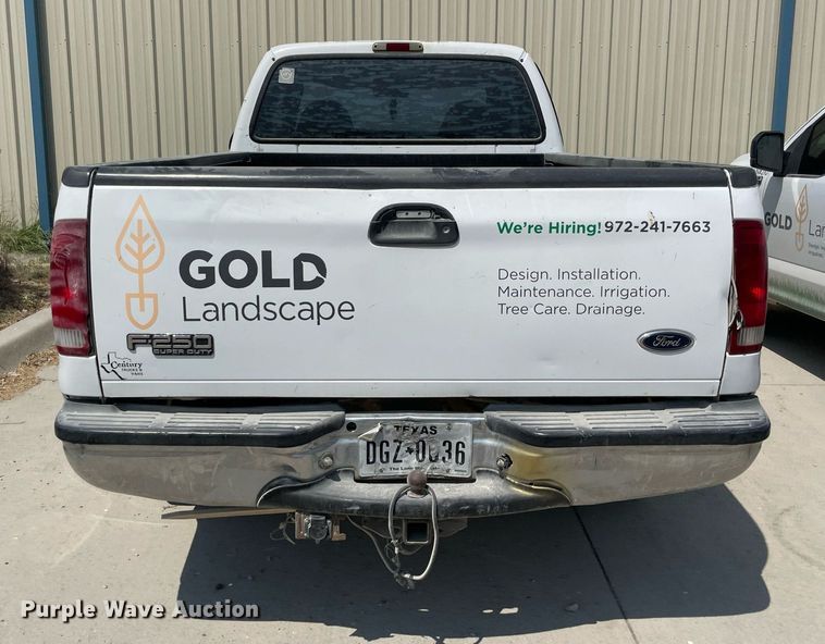 image for item NT9536 2002  Ford F250 Super Duty  SuperCab pickup truck