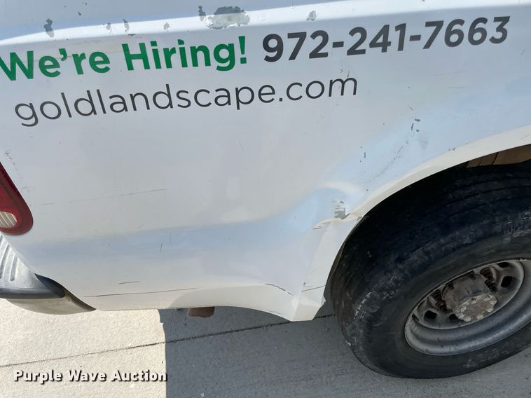 image for item NT9536 2002  Ford F250 Super Duty  SuperCab pickup truck