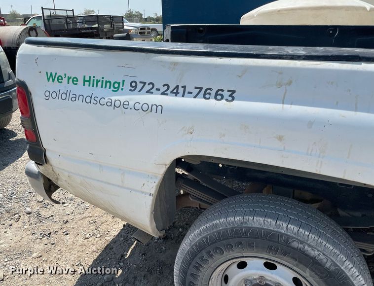 image for item NT9537 2002 Dodge Ram 2500  Quad Cab pickup truck