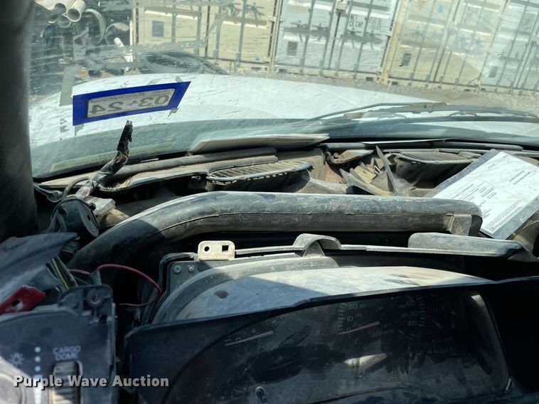 image for item NT9537 2002 Dodge Ram 2500  Quad Cab pickup truck