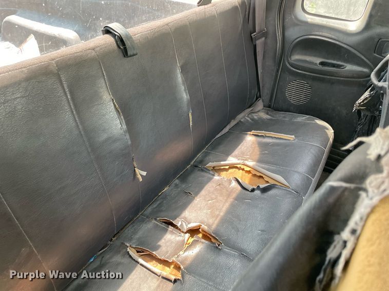 image for item NT9537 2002 Dodge Ram 2500  Quad Cab pickup truck