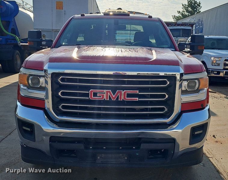 image for item NT9955 2015 GMC Sierra 3500HD  utility bed pickup truck