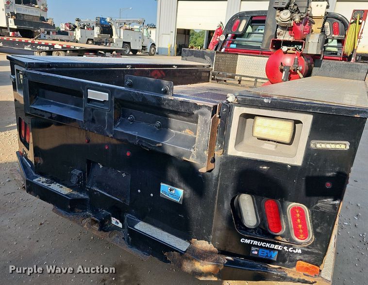 image for item NT9955 2015 GMC Sierra 3500HD  utility bed pickup truck