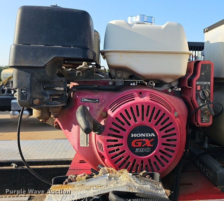 image for item NT9955 2015 GMC Sierra 3500HD  utility bed pickup truck