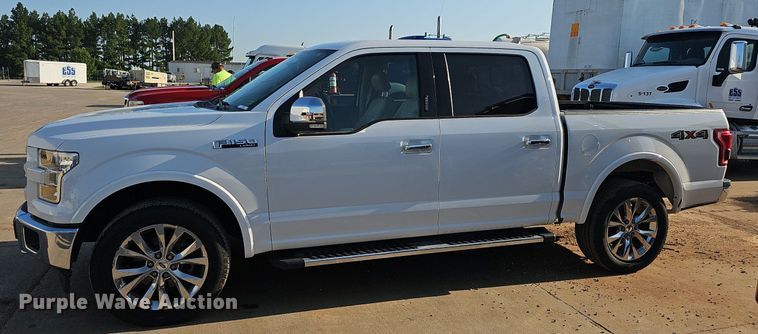 image for item NT9956 2017 Ford F150 Lariat  SuperCrew pickup truck